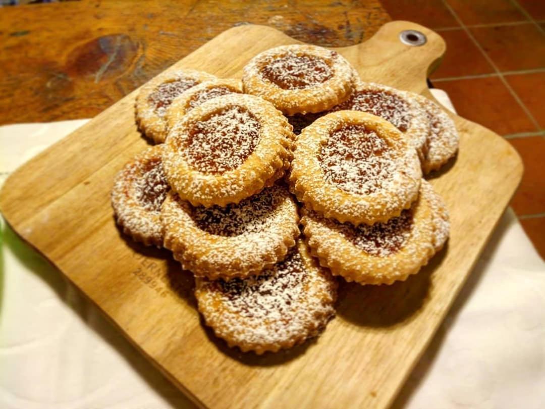 לינה וארוחת בוקר Santa Lucia  Dulcis In Borgo מראה חיצוני תמונה