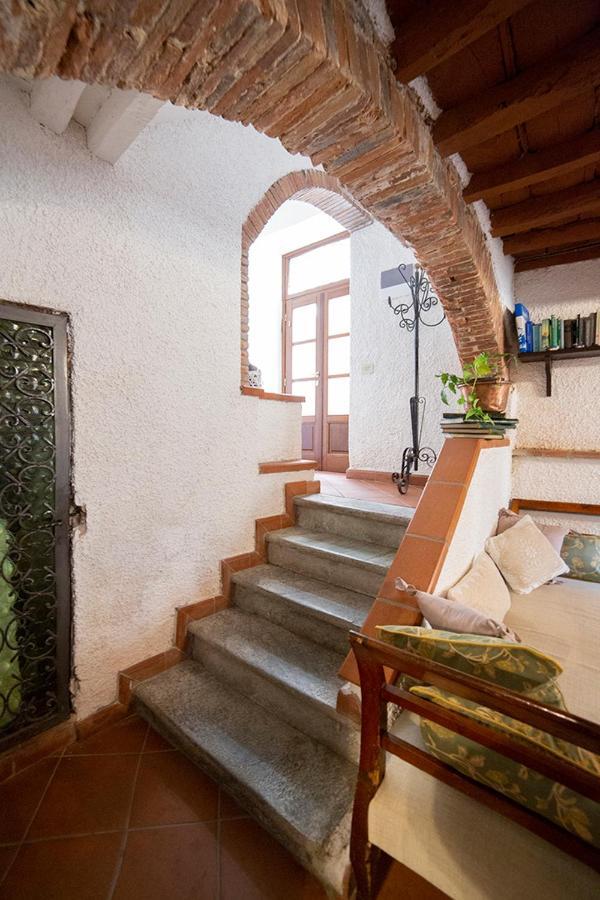 לינה וארוחת בוקר Santa Lucia  Dulcis In Borgo מראה חיצוני תמונה
